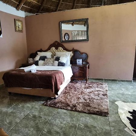 The Round House Apartment Manguzi Exterior photo