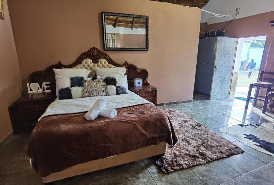 The Round House Apartment Manguzi Exterior photo